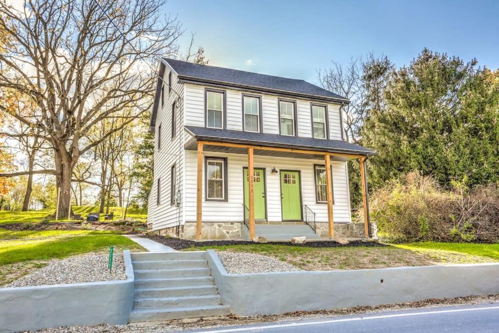 Beautiful Farmhouse Close To Lanc Hershey Etown Mount Joy Buitenkant foto