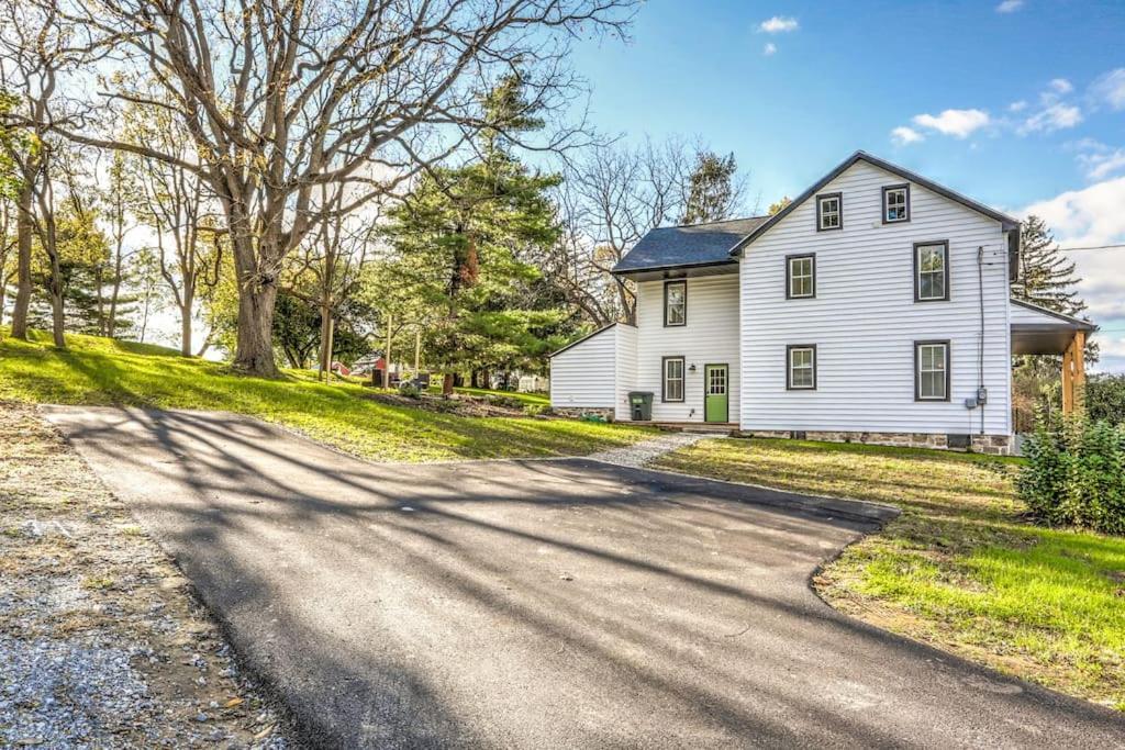 Beautiful Farmhouse Close To Lanc Hershey Etown Mount Joy Buitenkant foto